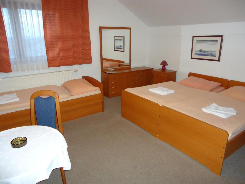 Pansion Antonio Slavonski Brod Quarto foto