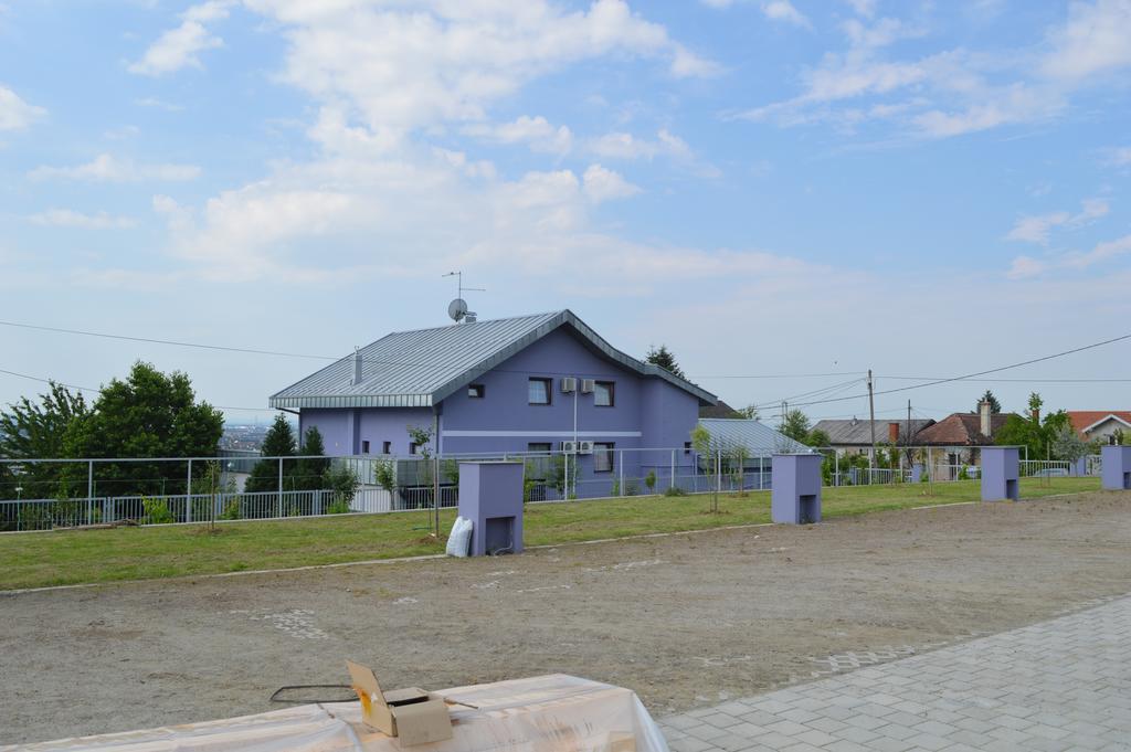 Pansion Antonio Slavonski Brod Exterior foto