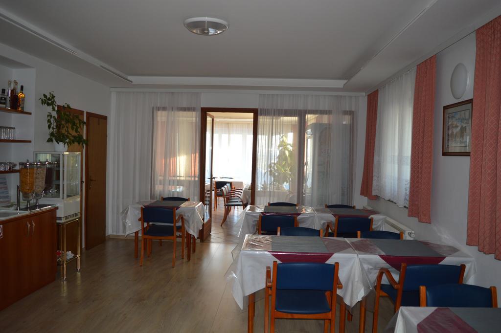 Pansion Antonio Slavonski Brod Exterior foto