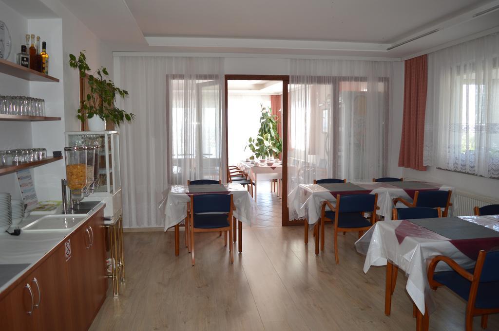 Pansion Antonio Slavonski Brod Exterior foto