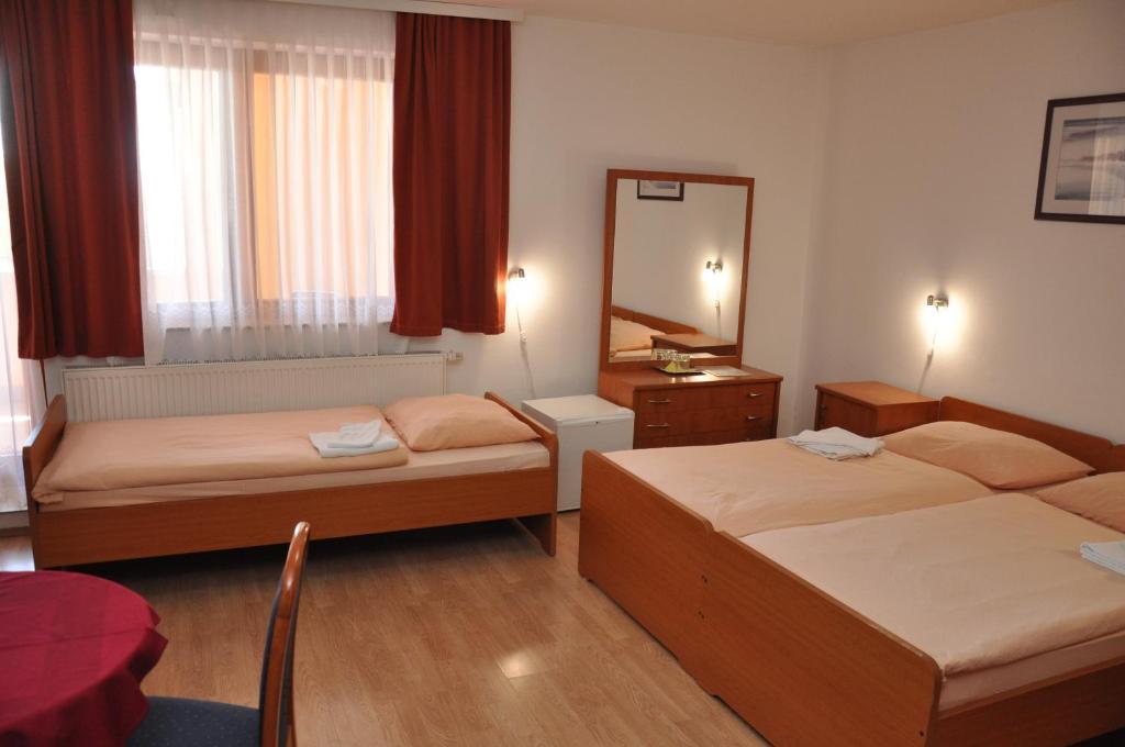 Pansion Antonio Slavonski Brod Exterior foto